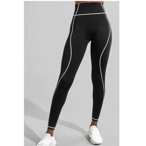 Buff bunny Loch Ness Leggings